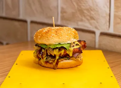 Smokie Mushroom Chicken Burger